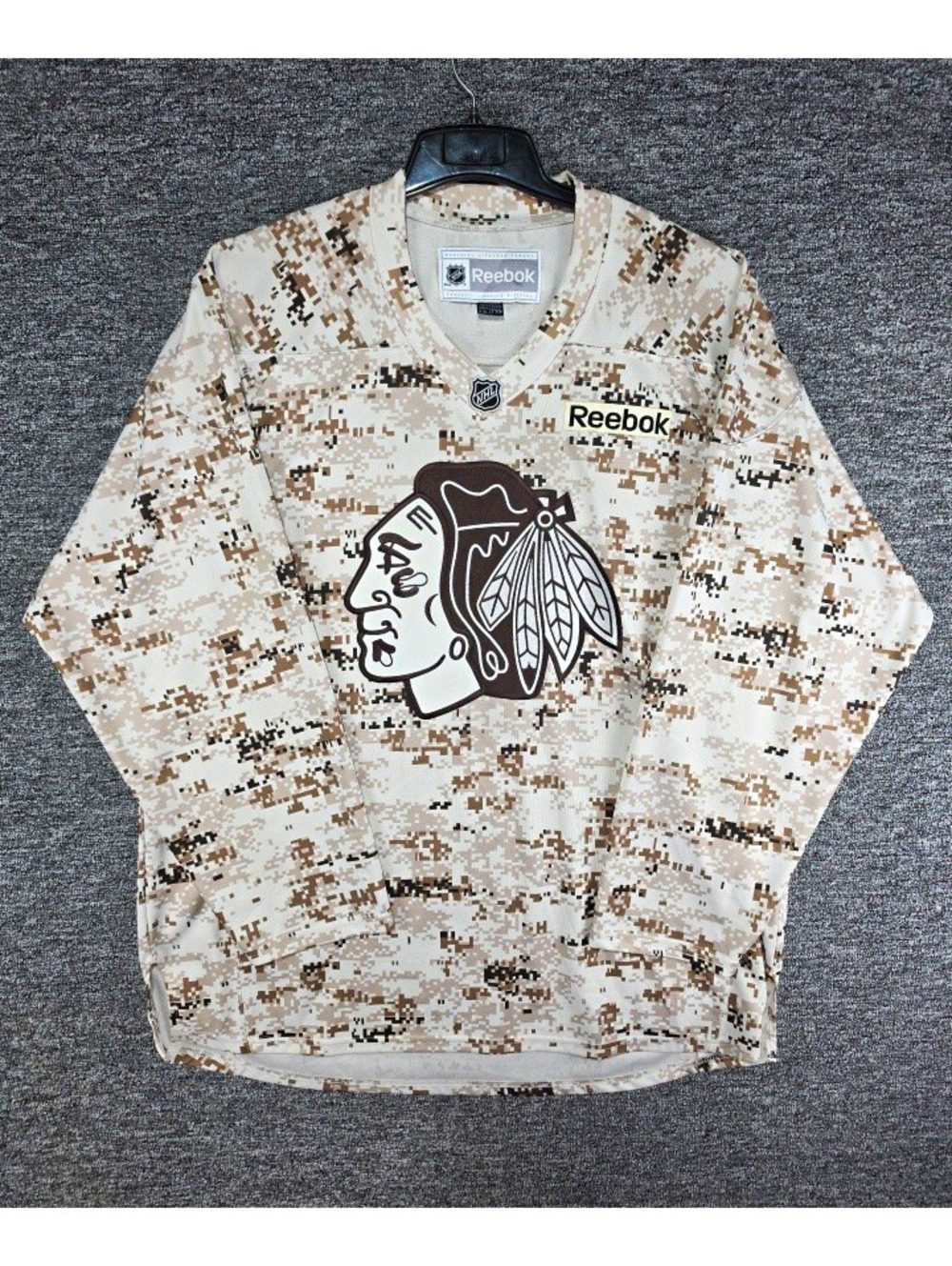 Reebok Chicago Blackhawks NHL Hockey Jersey Digital Camo Beige Brown 2XL